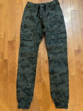 Zanerobe Men's Cargo Joggers - Size 30" - Camo